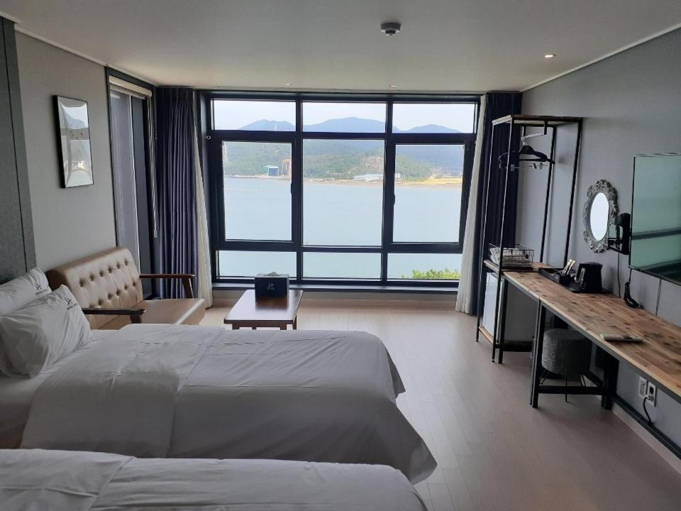 Tongyeong Bridge Hotel Zewnętrze zdjęcie