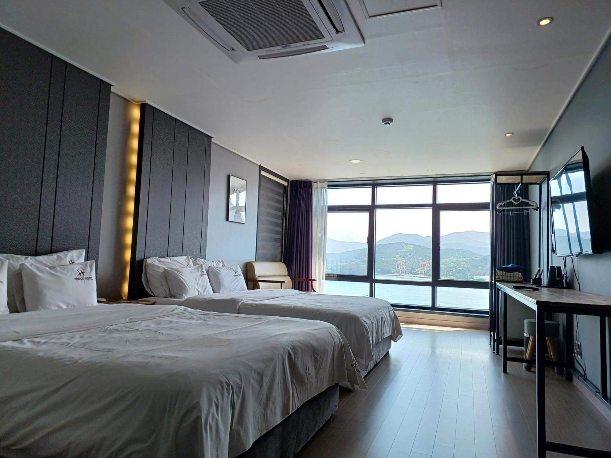 Tongyeong Bridge Hotel Zewnętrze zdjęcie