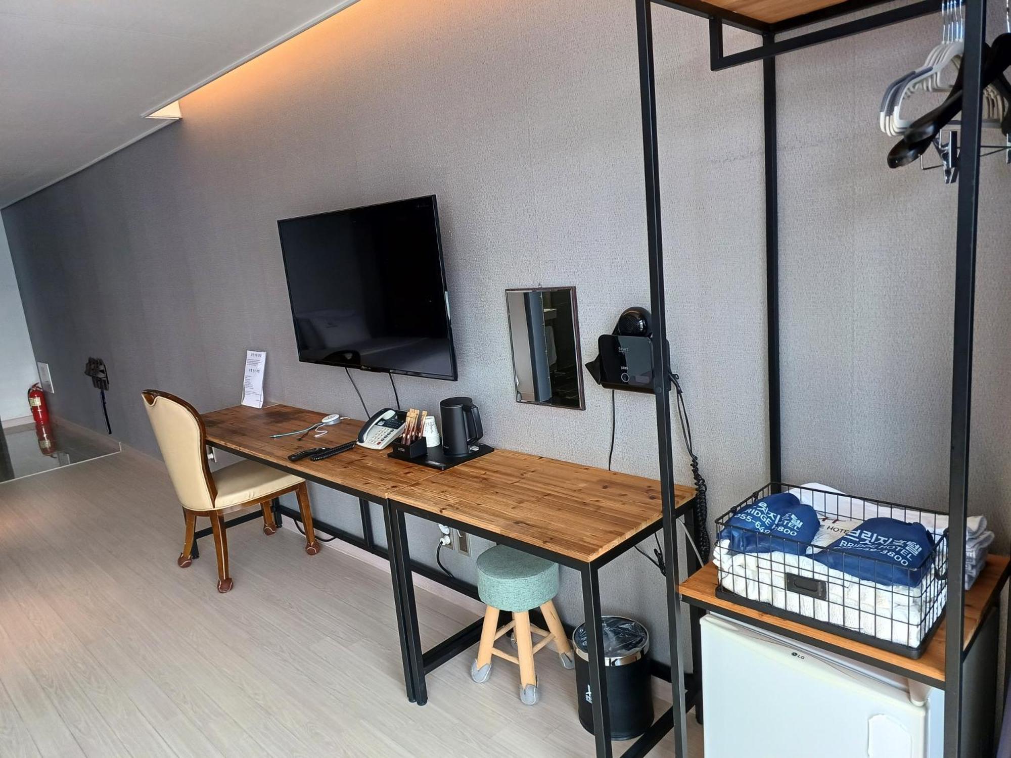 Tongyeong Bridge Hotel Zewnętrze zdjęcie
