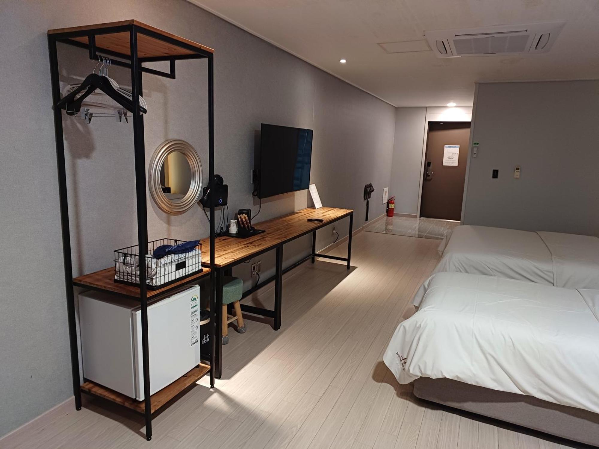 Tongyeong Bridge Hotel Zewnętrze zdjęcie