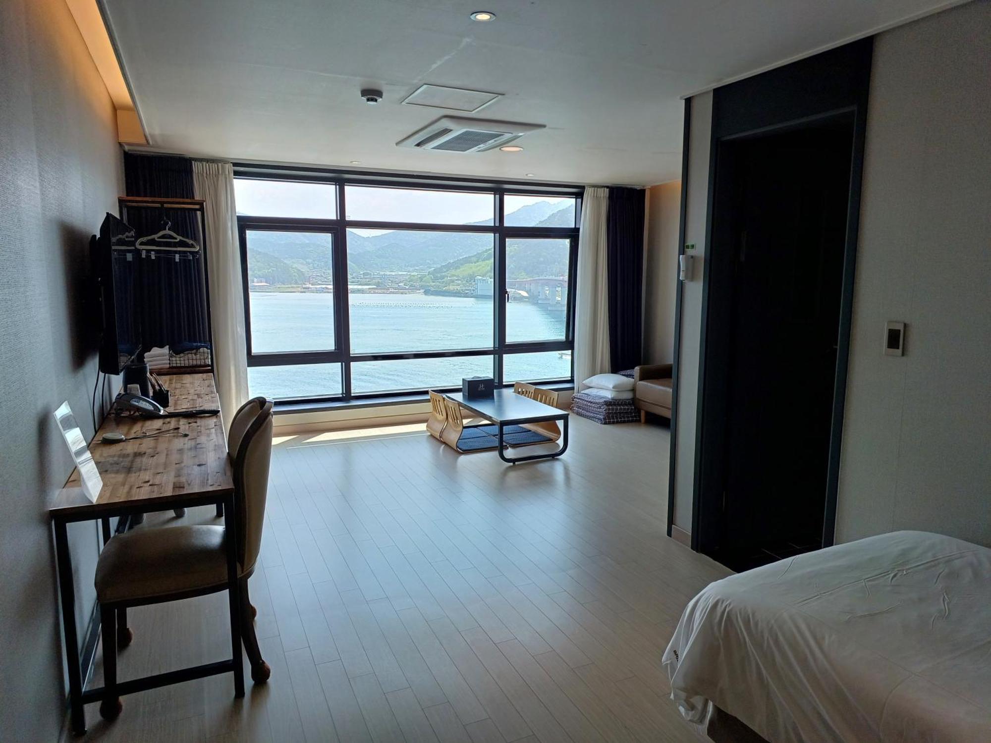 Tongyeong Bridge Hotel Zewnętrze zdjęcie