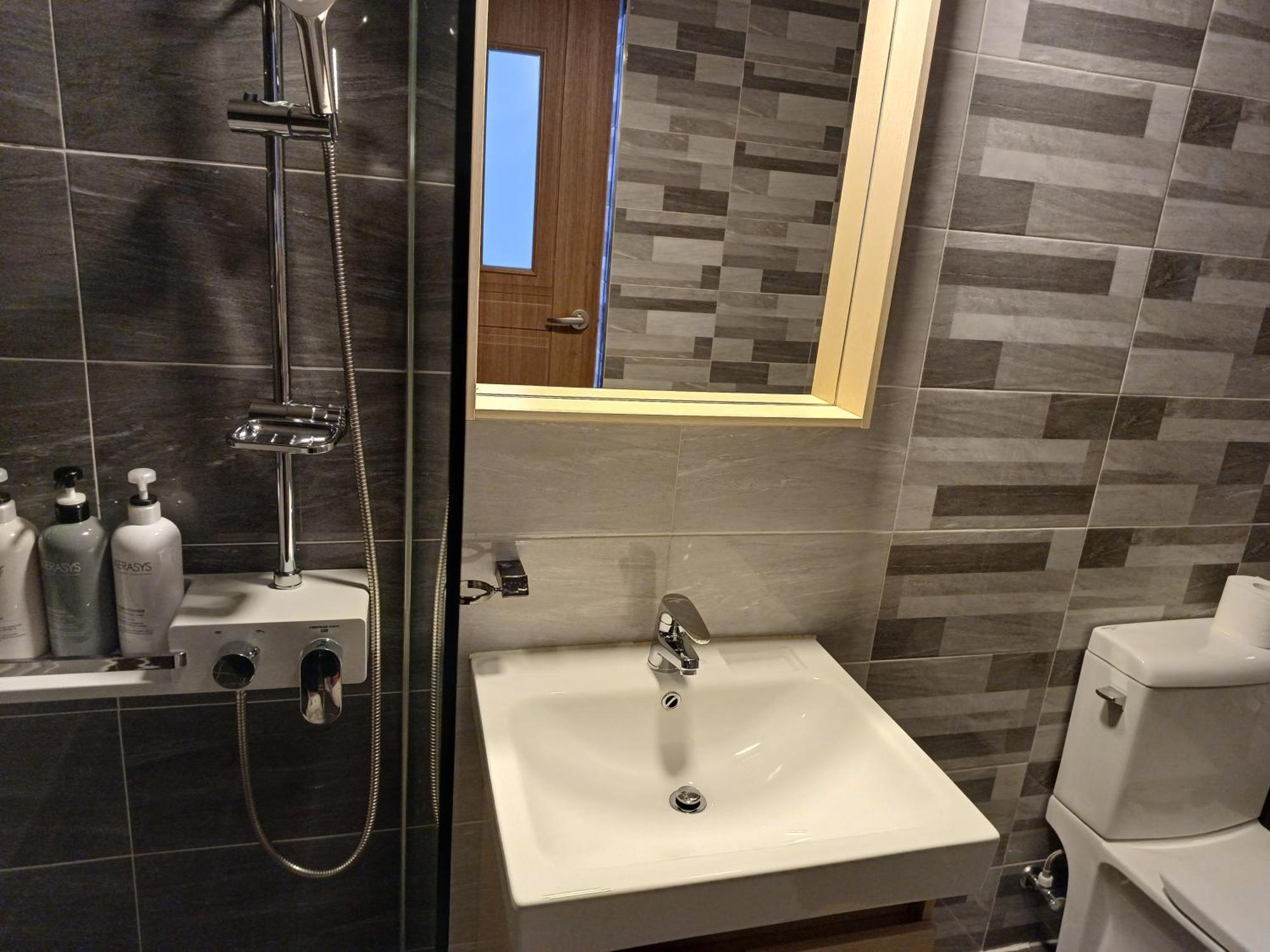 Tongyeong Bridge Hotel Zewnętrze zdjęcie